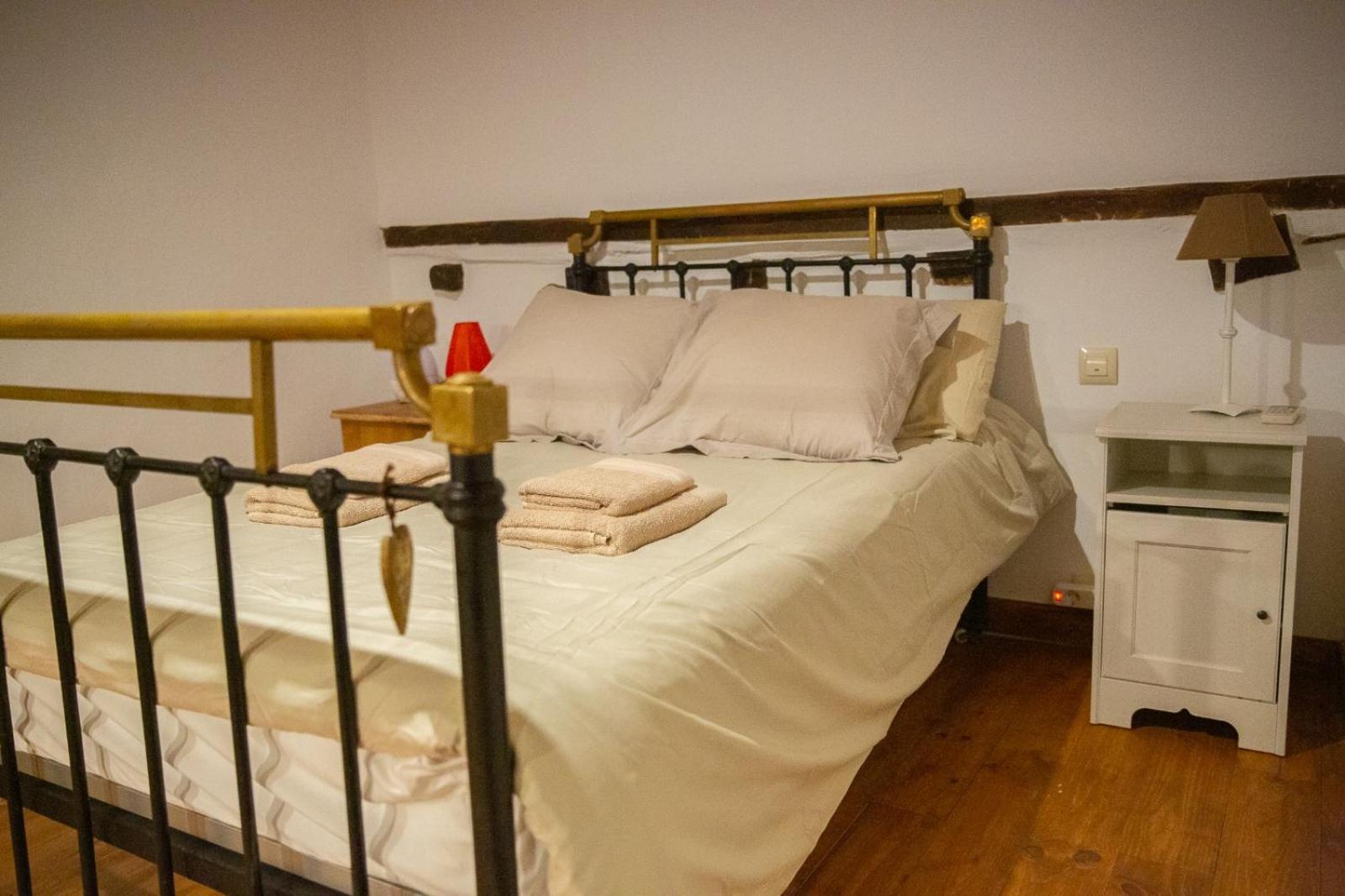 Апартаменты La Casita De La Corredera Канделеда Экстерьер фото